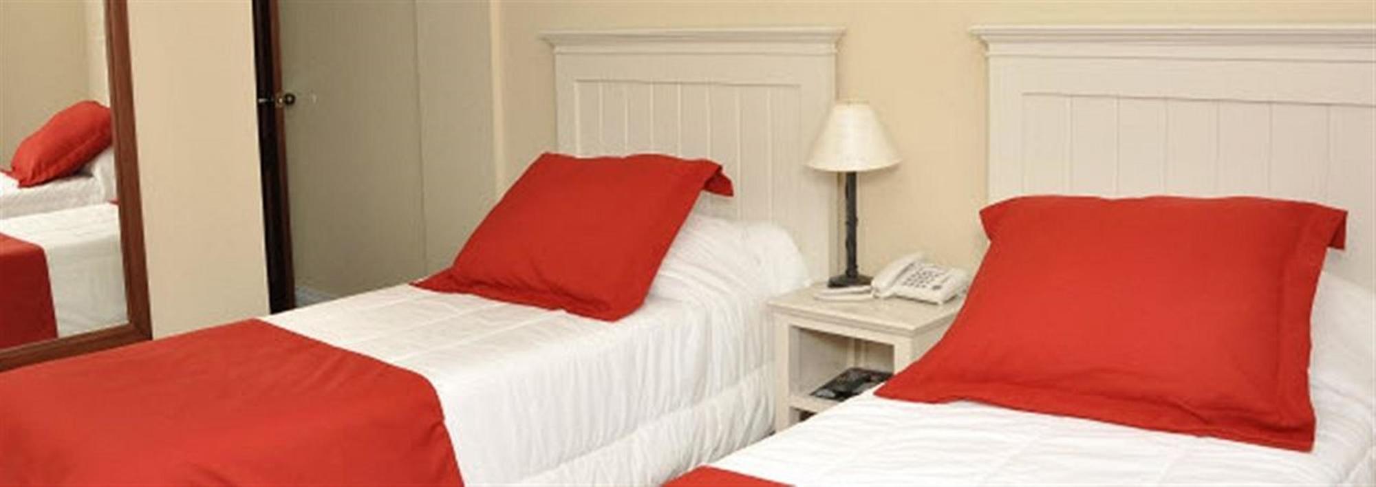 Hotel Ayres Colonia Κολονία ντε Σακραμεντο Εξωτερικό φωτογραφία